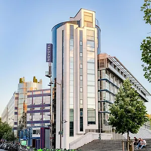 Novotel Centre Bercy מלון